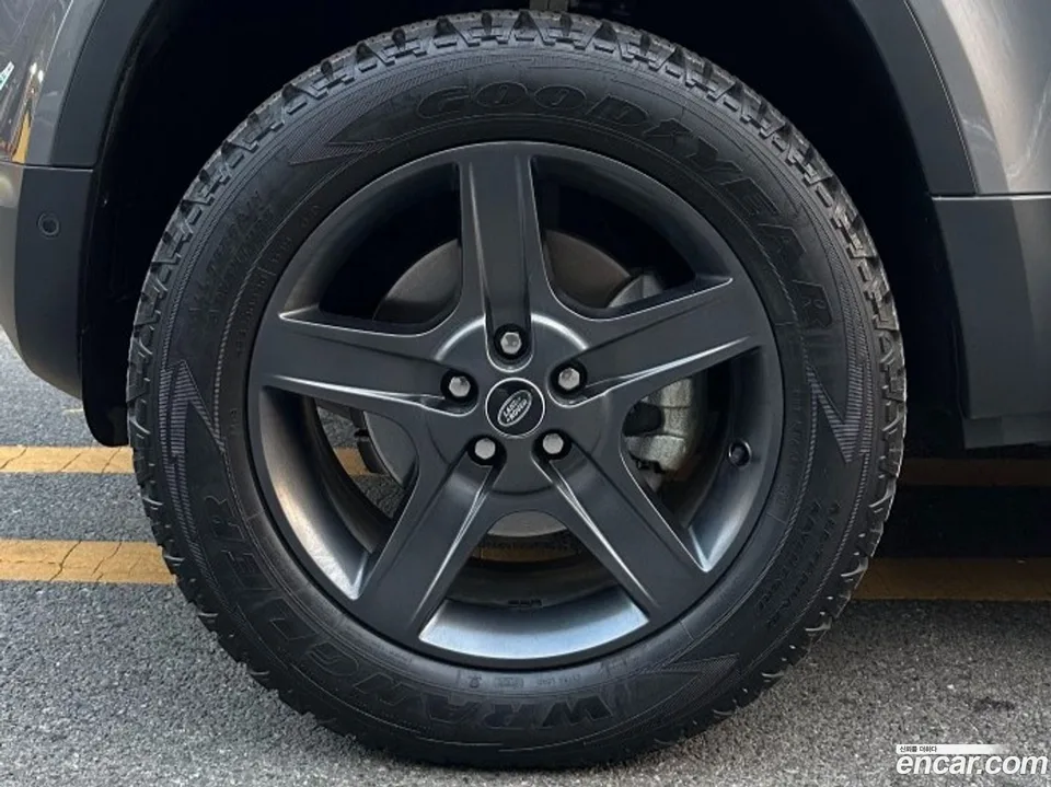Land Rover Defender 90 D250 SE 2023 — миниатюра 2