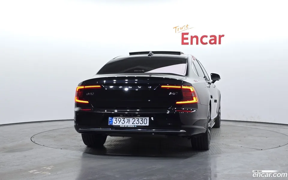 Volvo S90 B6 AWD 2022 — миниатюра 4