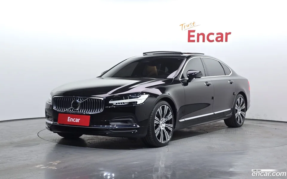 Volvo S90 B6 AWD 2022 — фото 1, купить с доставкой в Москву