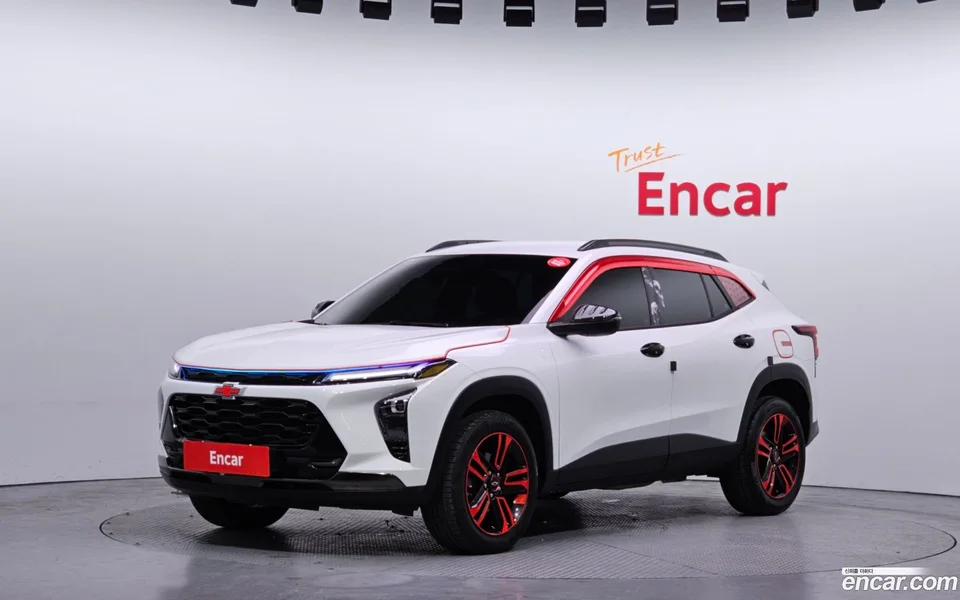 Chevrolet Trax Crossover 1.2 ACTIV 2023 — фото 1, купить с доставкой в Москву