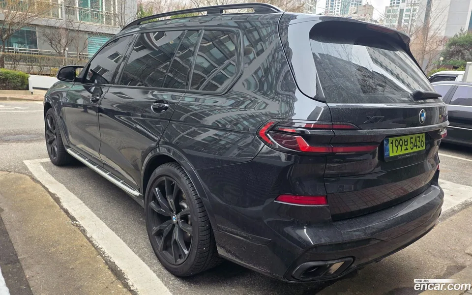 BMW X7 xDrive 40i M 6 2025 — миниатюра 5