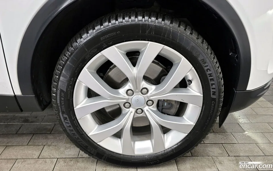 Land Rover Discovery Sport P250 SE 2023 — миниатюра 2