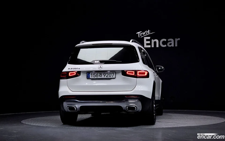 Mercedes-Benz GLB-Class GLB200 d 2023 — миниатюра 4