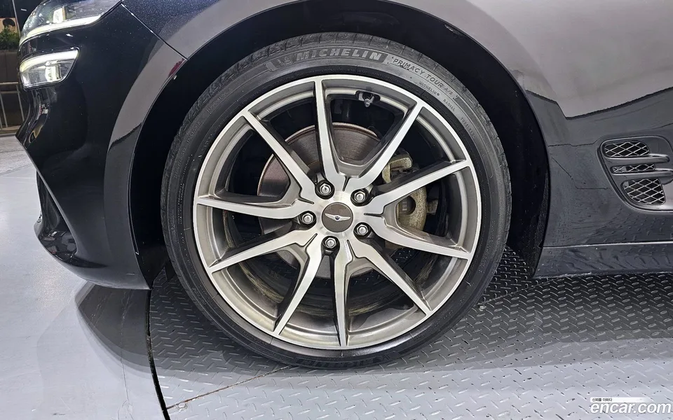 Genesis G70 2.0T 2WD 2022 — миниатюра 5