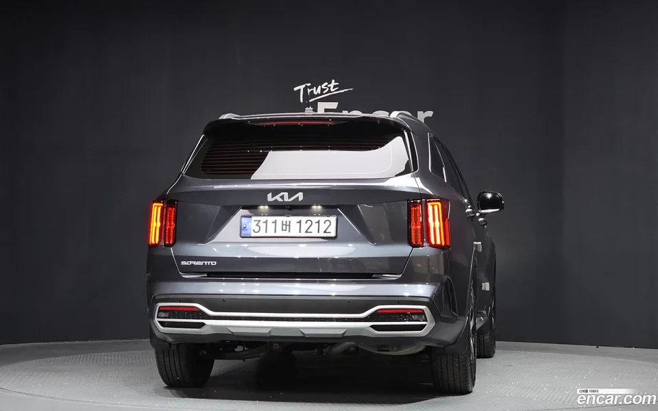 Kia Sorento 2.5T 2WD 2023 — миниатюра 4