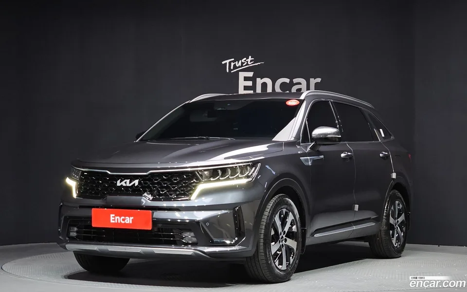 Kia Sorento 2.5T 2WD 2023 — фото 1, купить с доставкой в Москву