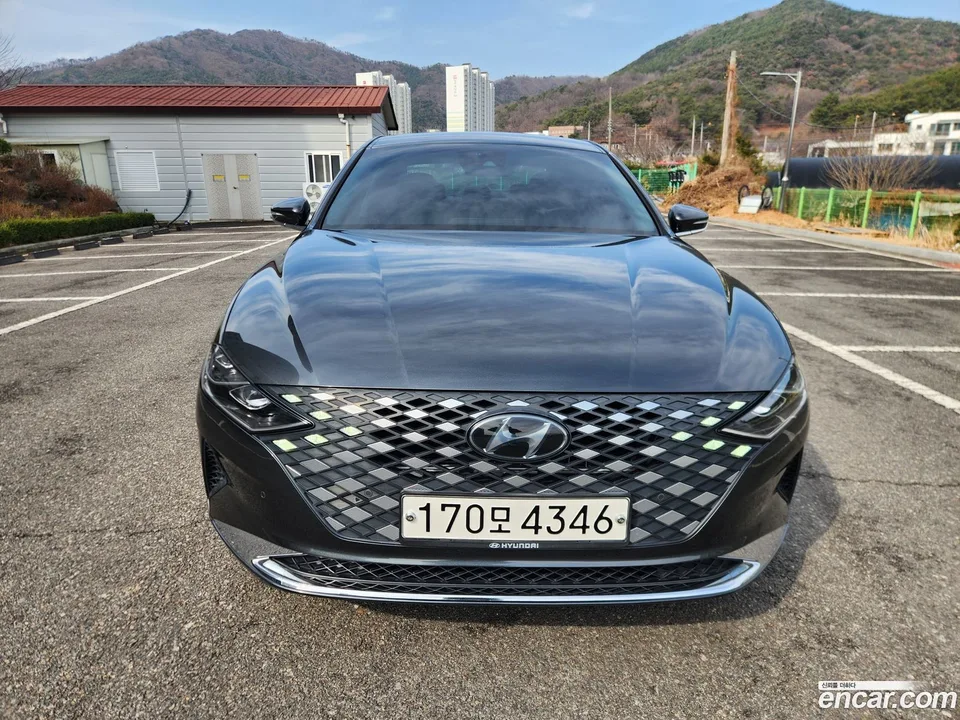 Hyundai Grandeur IG 3.0 LPi () 2022 — фото 1, купить с доставкой в Москву