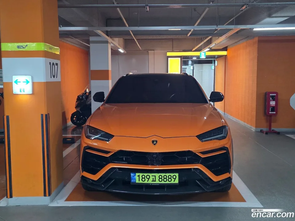Lamborghini Urus 4.0 V8 2022 — миниатюра 3