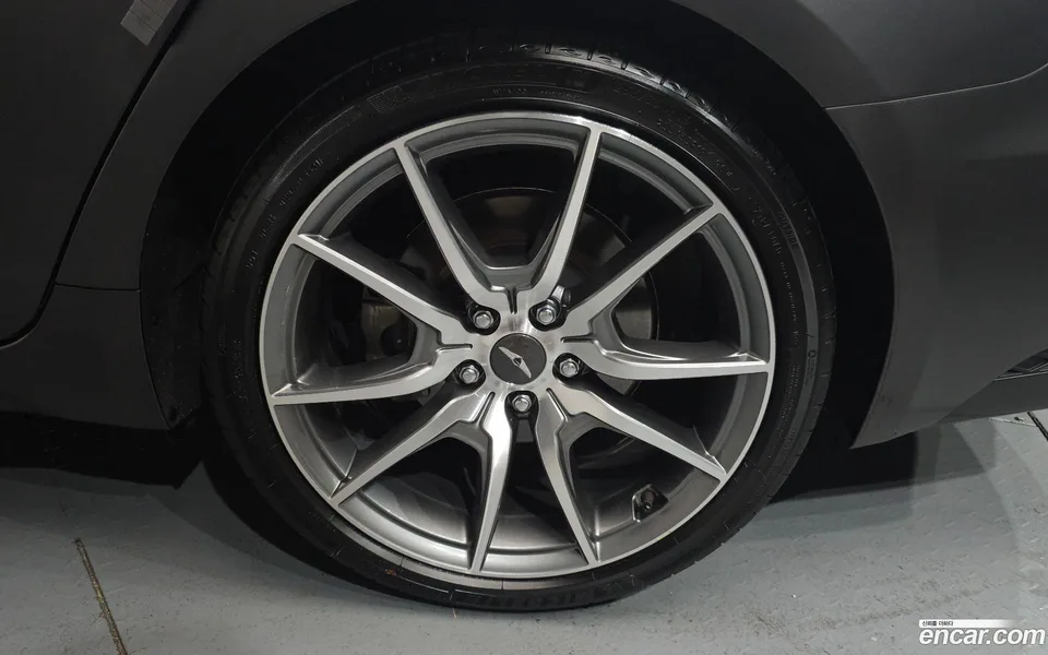 Genesis G70 2.0T 4WD 2022 — миниатюра 2