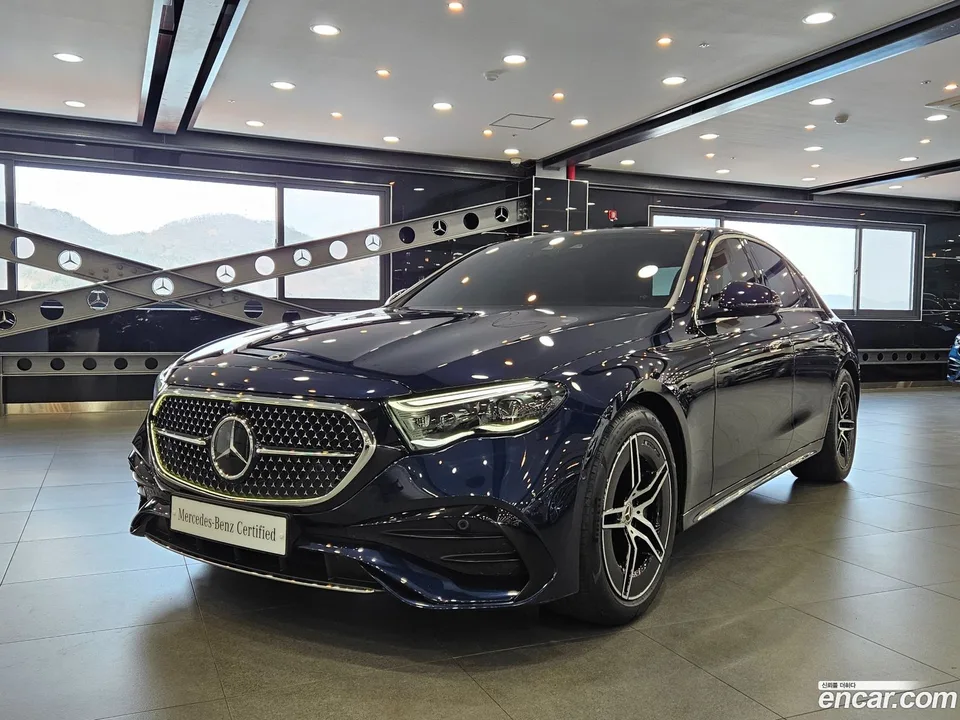 Mercedes-Benz E-Class E300 4MATIC AMG Line 2024 — фото 1, купить с доставкой в Москву