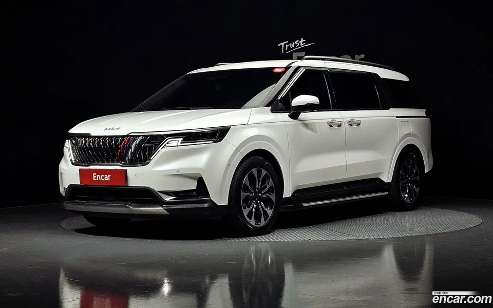 Kia Carnival 7 2022 — фото 1, купить с доставкой в Москву