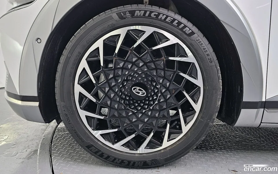 Hyundai Ioniq 5 AWD 2022 — миниатюра 2