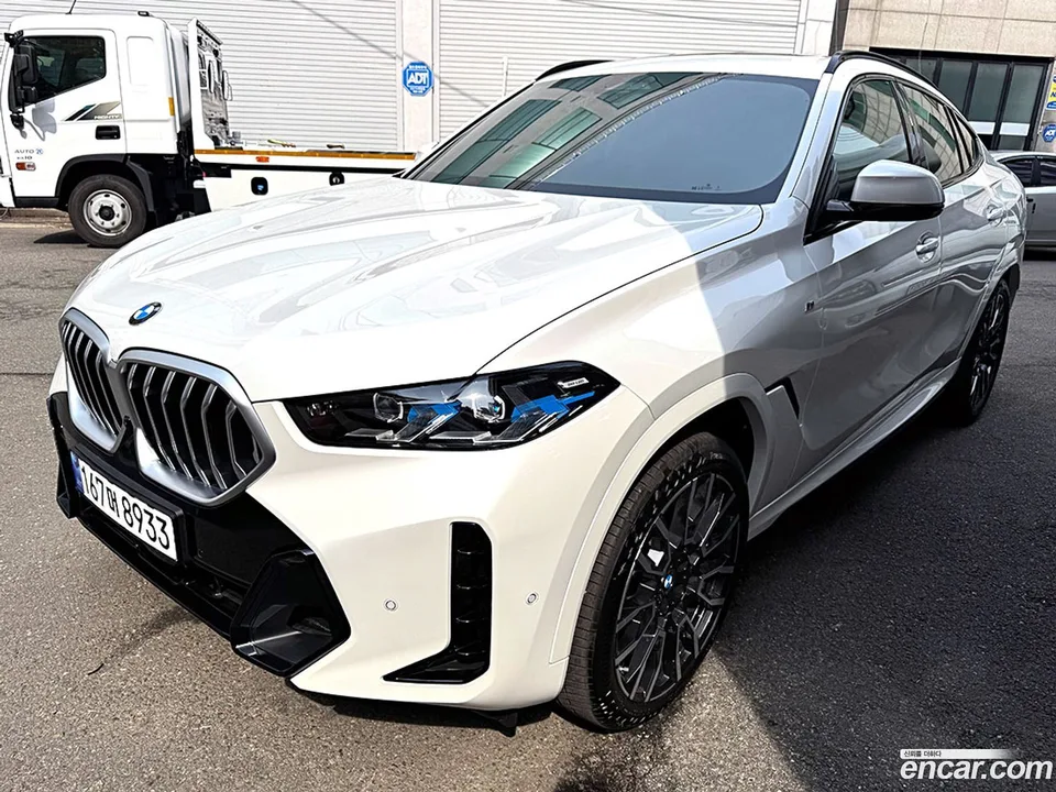 BMW X6 xDrive40i M 2025 — миниатюра 3