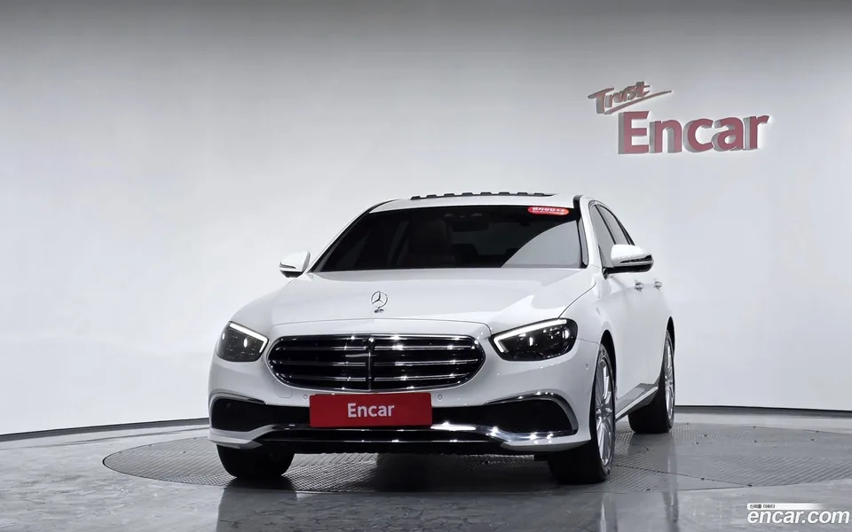 Mercedes-Benz E-Class E250 2022 — миниатюра 3