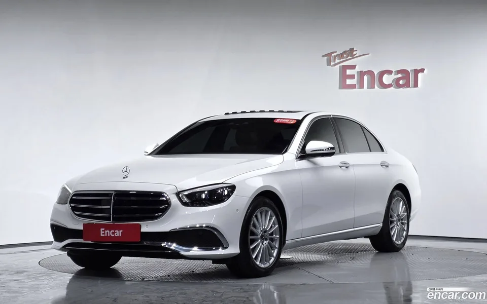 Mercedes-Benz E-Class E250 2022 — фото 1, купить с доставкой в Москву