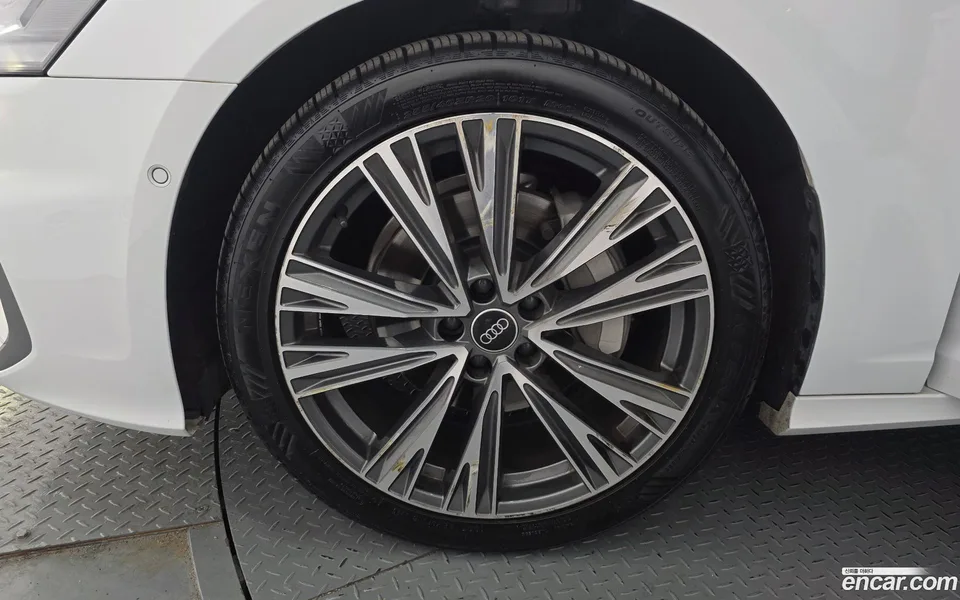 Audi A6 45 TFSI 2023 — миниатюра 2