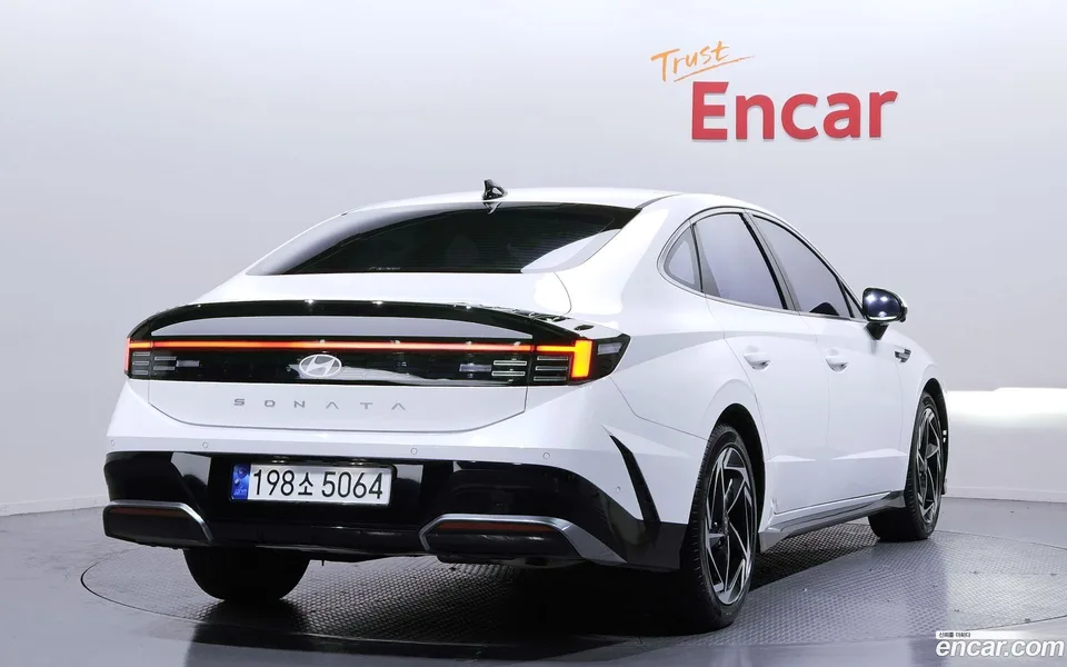Hyundai Sonata The Edge 1.6 2023 — миниатюра 2
