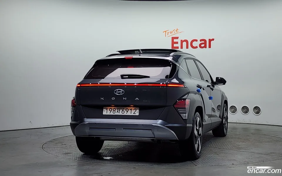 Hyundai Kona 1.6 2WD 2023 — миниатюра 4