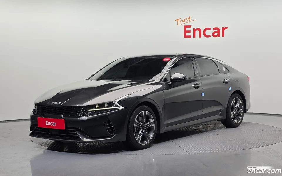 Kia K5 Hybrid 2023 — фото 1, купить с доставкой в Москву