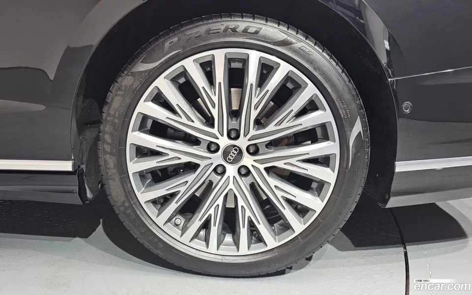 Audi A8 55 TFSI LWB 2023 — миниатюра 5