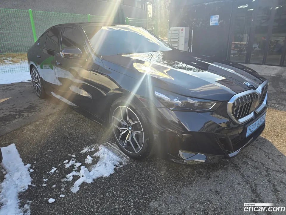 BMW i5 eDrive 40 M 2026 — миниатюра 3