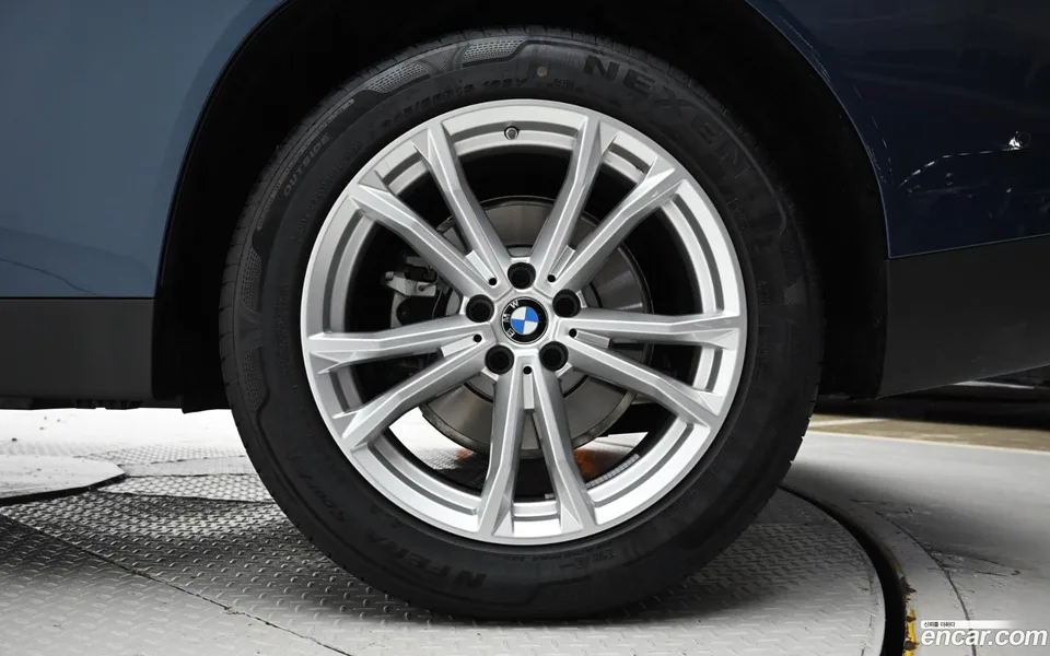 BMW X3 xDrive 20 2025 — миниатюра 2