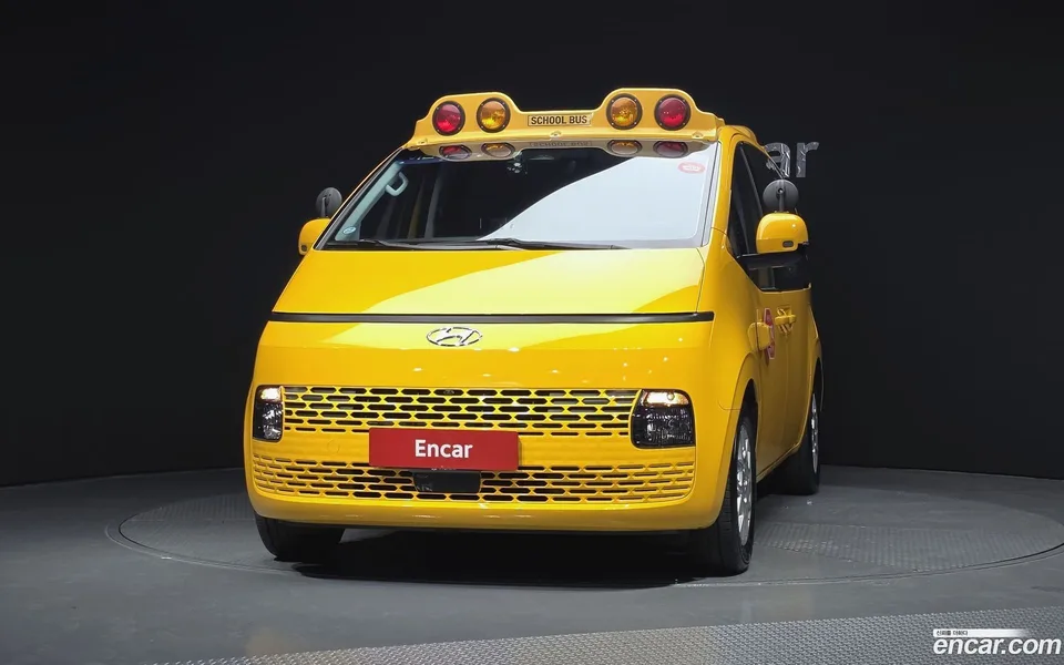 Hyundai Staria L3.5 2022 — миниатюра 3