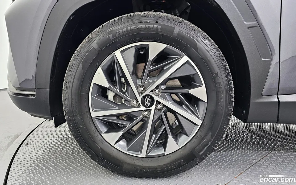 Hyundai Tucson 1.6 2WD 2022 — миниатюра 2