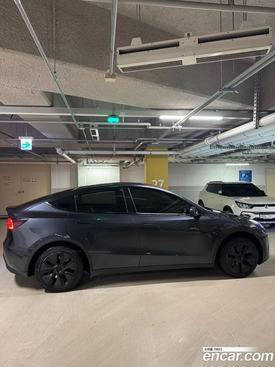 Tesla Model Y RWD 2025 — миниатюра 3