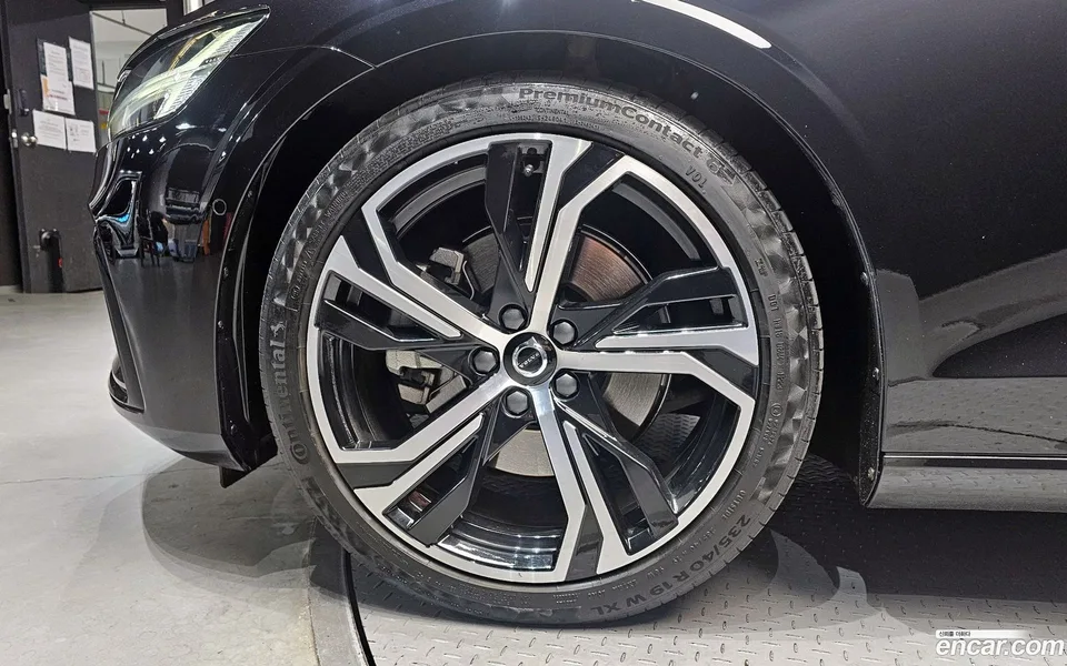 Volvo S60 B5 2023 — миниатюра 5