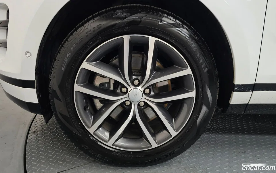 Land Rover Range Rover Evoque P250 SE 2025 — миниатюра 2