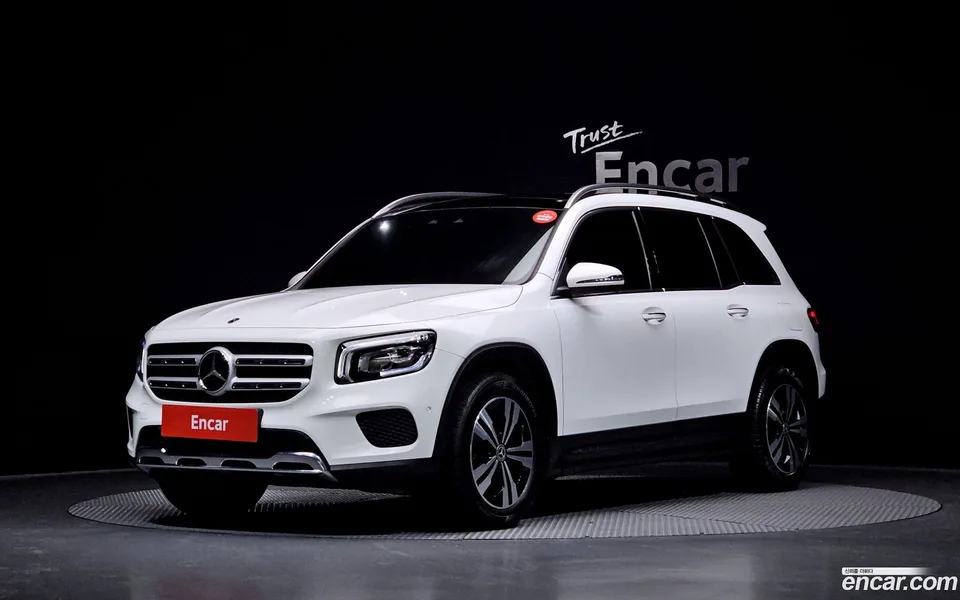 Mercedes-Benz GLB-Class GLB200 d 2023 — фото 1, купить с доставкой в Москву