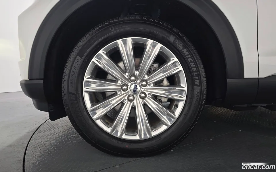 Ford Explorer 2.3 4WD 2023 — миниатюра 2