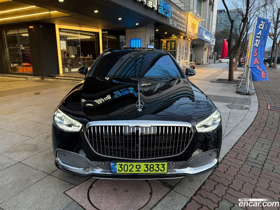 Mercedes-Benz S-Class S680 4MATIC 2025 — thumbnail 3