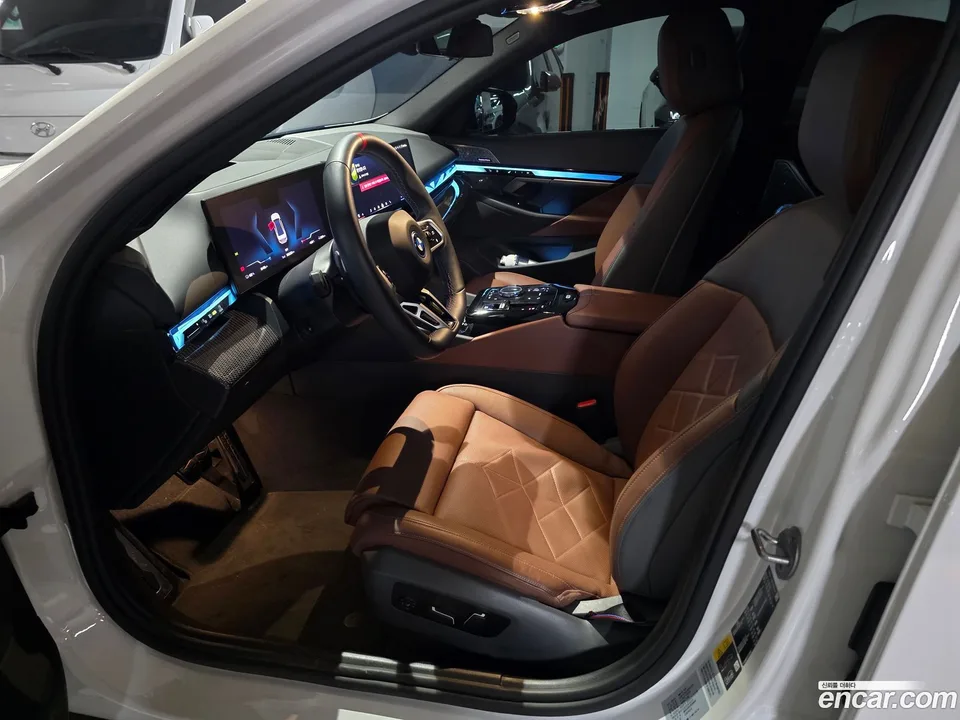 BMW i5 M60 xDrive 2024 — миниатюра 2
