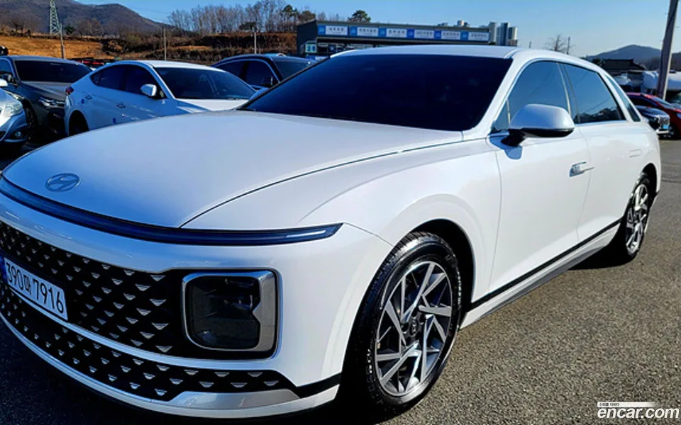 Hyundai Grandeur 3.5 LPG 2WD () 2024 — фото 1, купить с доставкой в Москву