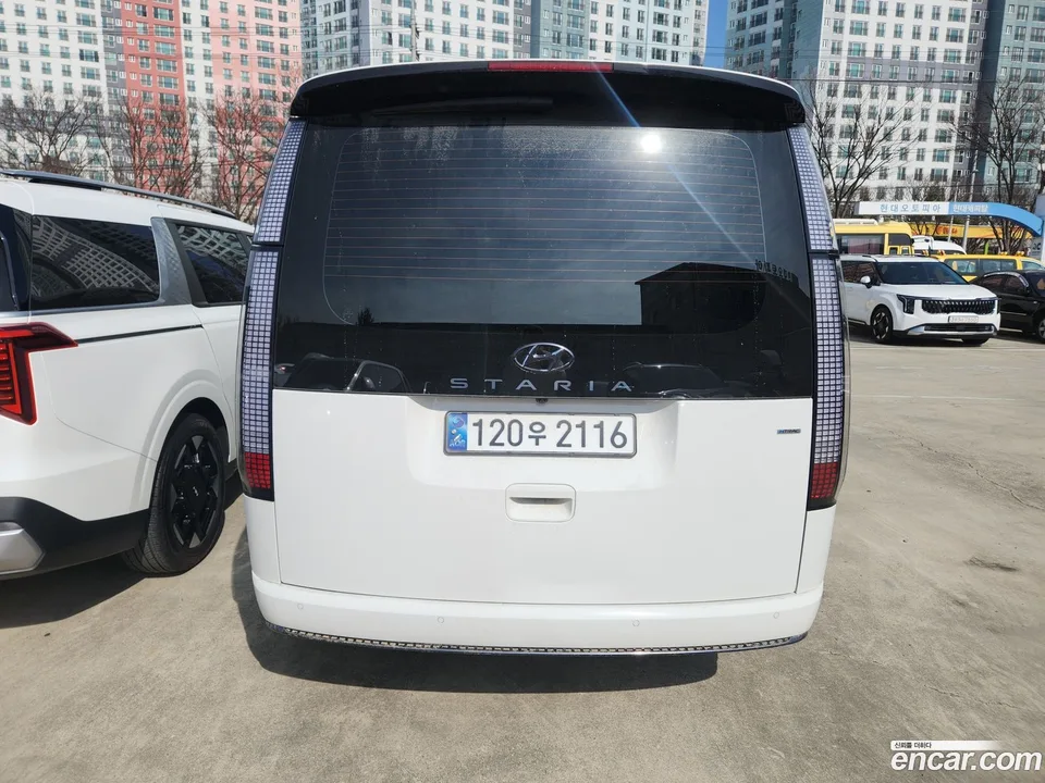 Hyundai Staria 4WD 9 2024 — миниатюра 4