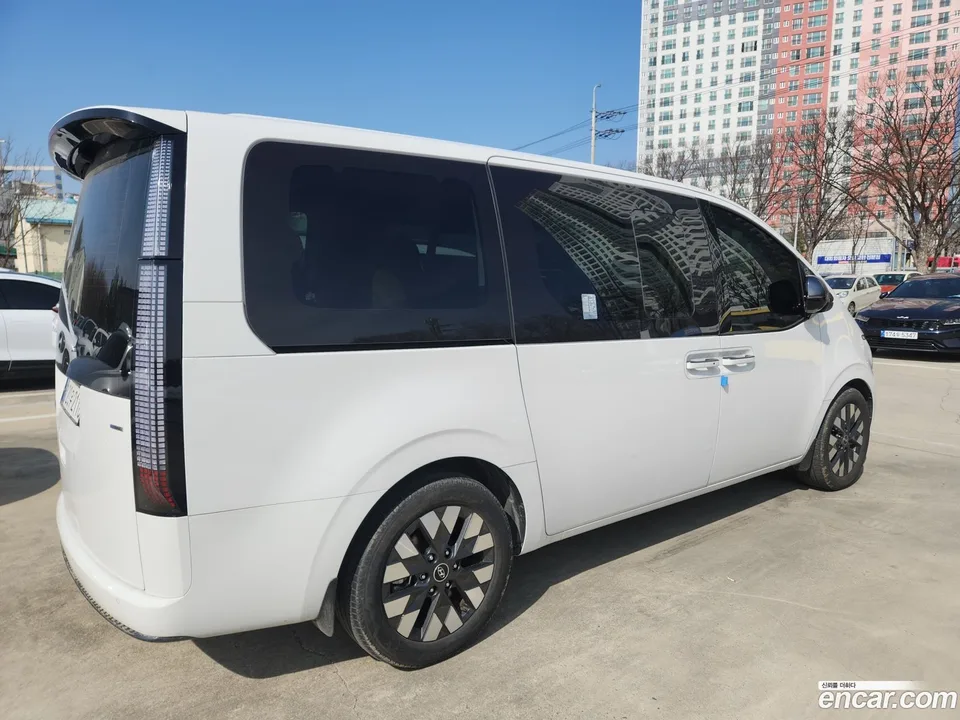 Hyundai Staria 4WD 9 2024 — миниатюра 5