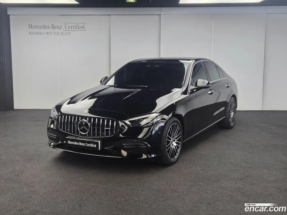 Mercedes-Benz C-Class C300 4MATIC 2024 — фото 1, купить с доставкой в Москву