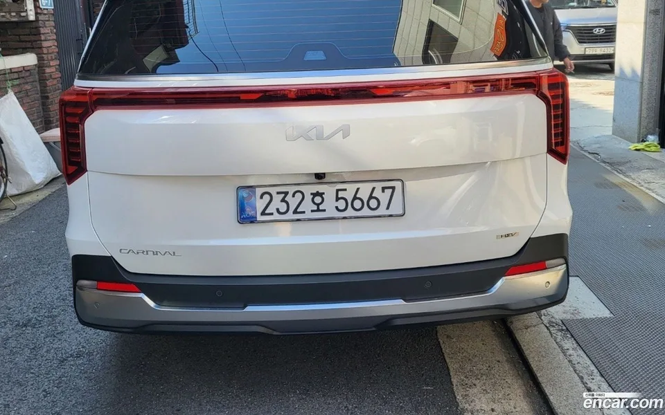 Kia Carnival HEV 9 2025 — миниатюра 3