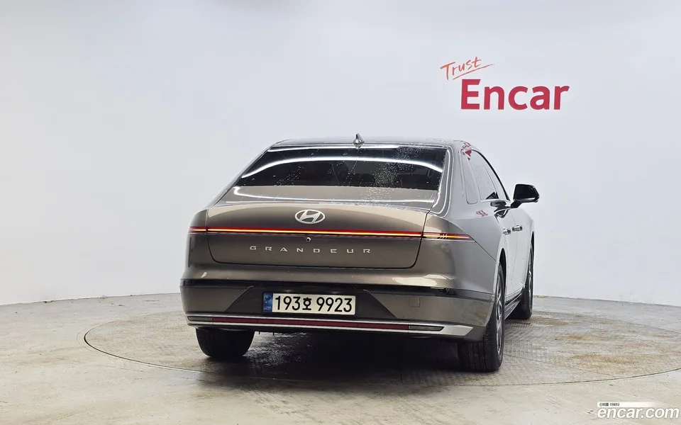 Hyundai Grandeur 2.5 2WD 2023 — миниатюра 3