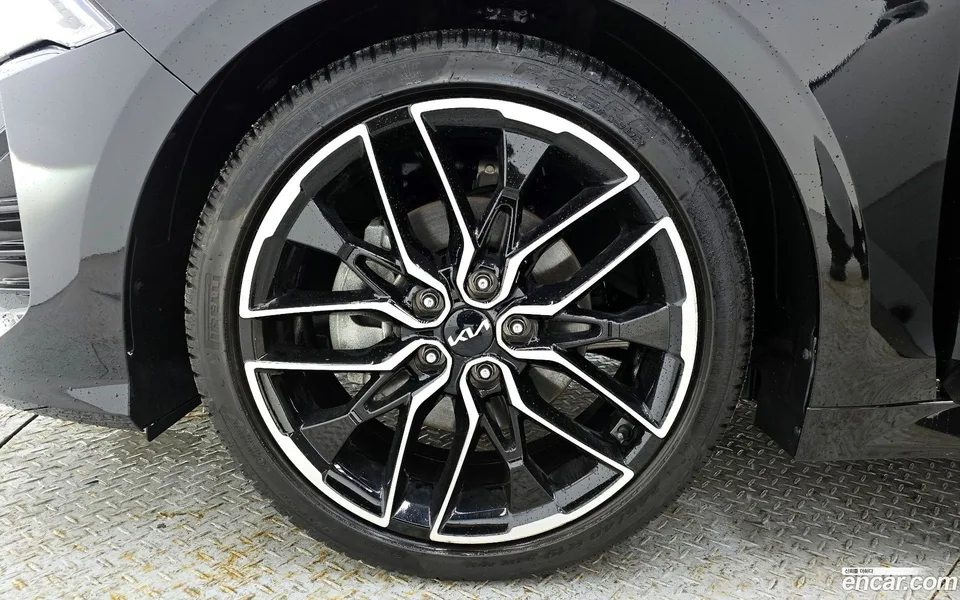 Kia K5 1.6 2022 — миниатюра 2