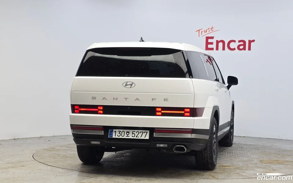 Hyundai SantaFe 2.5T 2WD 2023 — миниатюра 4