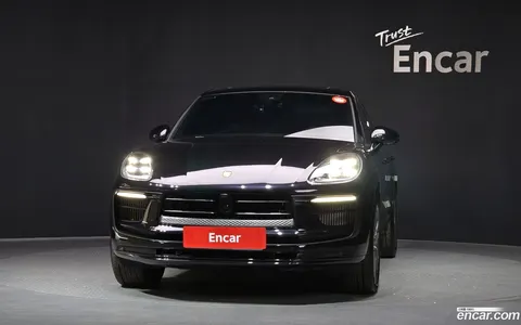Porsche Macan 2023 buy in Moscow