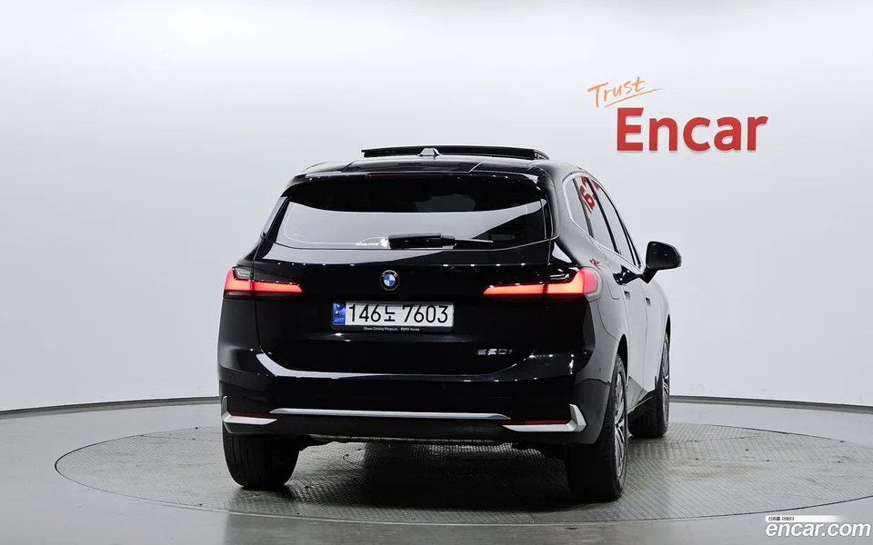 BMW 2 Series Active Tourer 220i 2023 — миниатюра 4