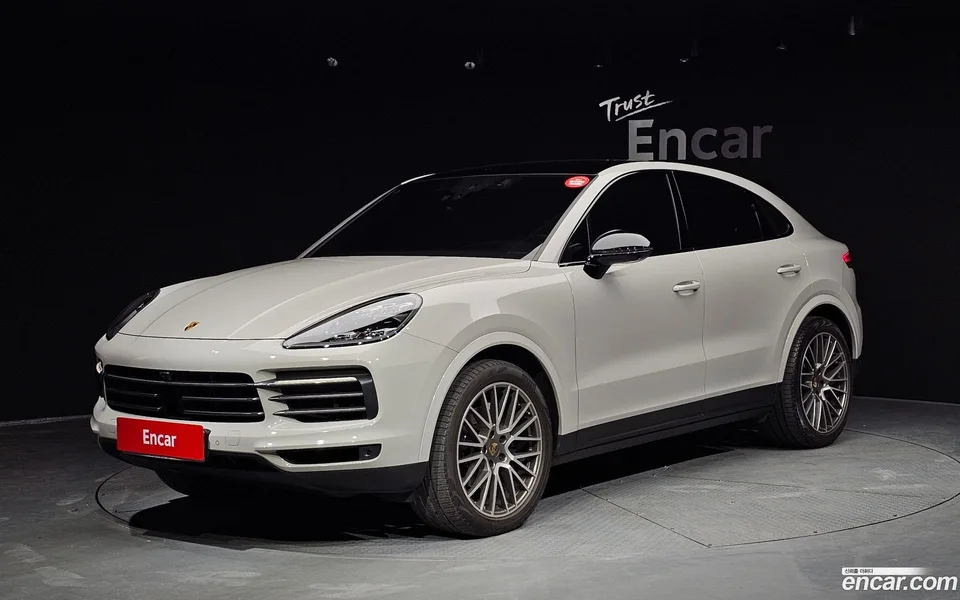 Porsche Cayenne 3.0 2022 — photo 1, buy with delivery to Moscow