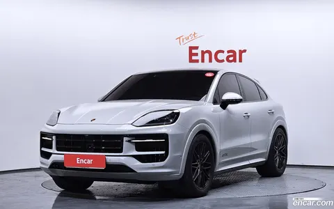 Porsche Cayenne 2025 buy in Moscow