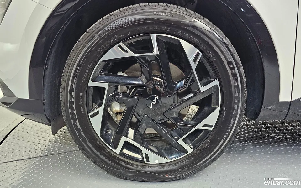 Kia Sportage 1.6 4WD 2023 — миниатюра 2