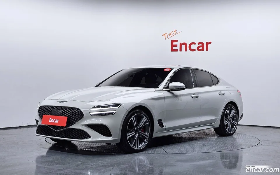 Genesis G70 3.3T 4WD 2025 — фото 1, купить с доставкой в Москву