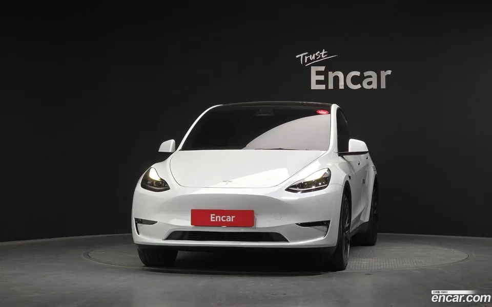 Tesla Model Y AWD 2024 — thumbnail 3